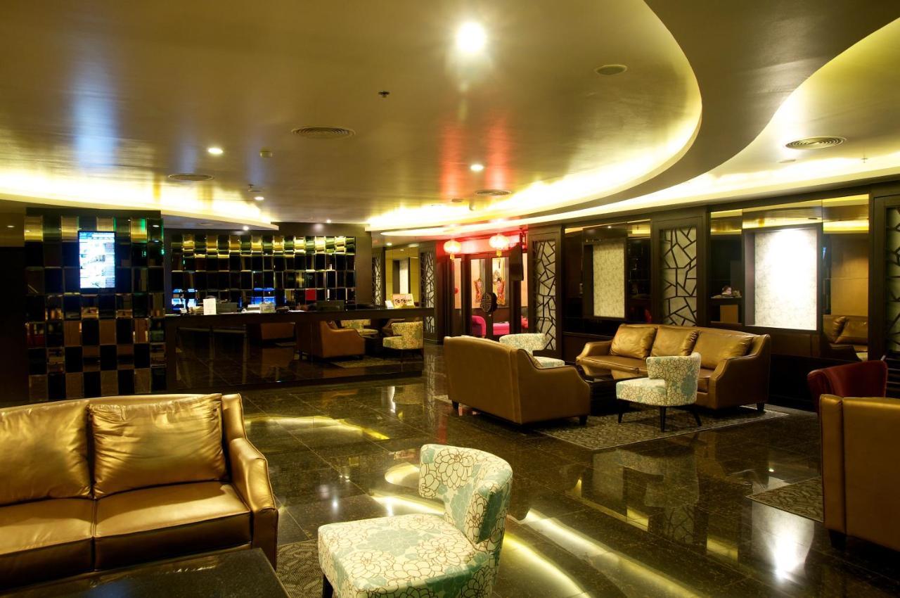 Jolly Suites&Spa Petkasem Haōhng Khēm Kültér fotó
