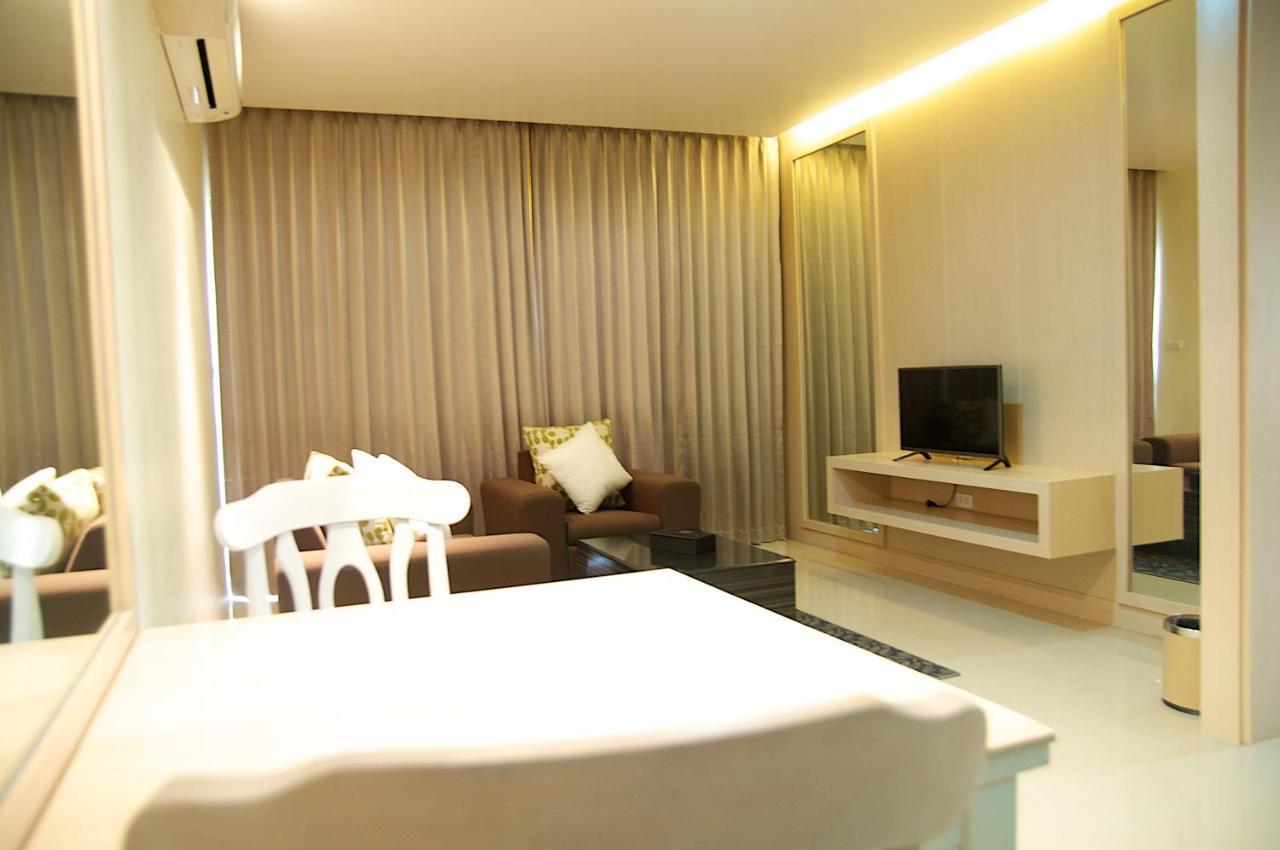 Jolly Suites&Spa Petkasem Haōhng Khēm Kültér fotó