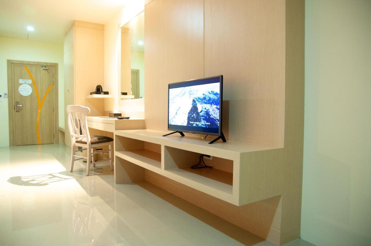Jolly Suites&Spa Petkasem Haōhng Khēm Kültér fotó