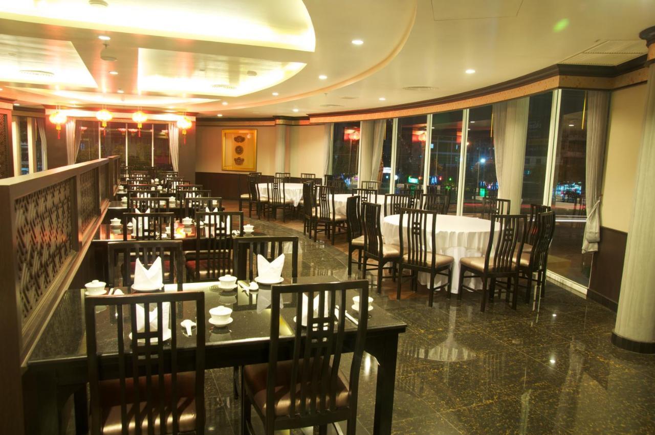 Jolly Suites&Spa Petkasem Haōhng Khēm Kültér fotó